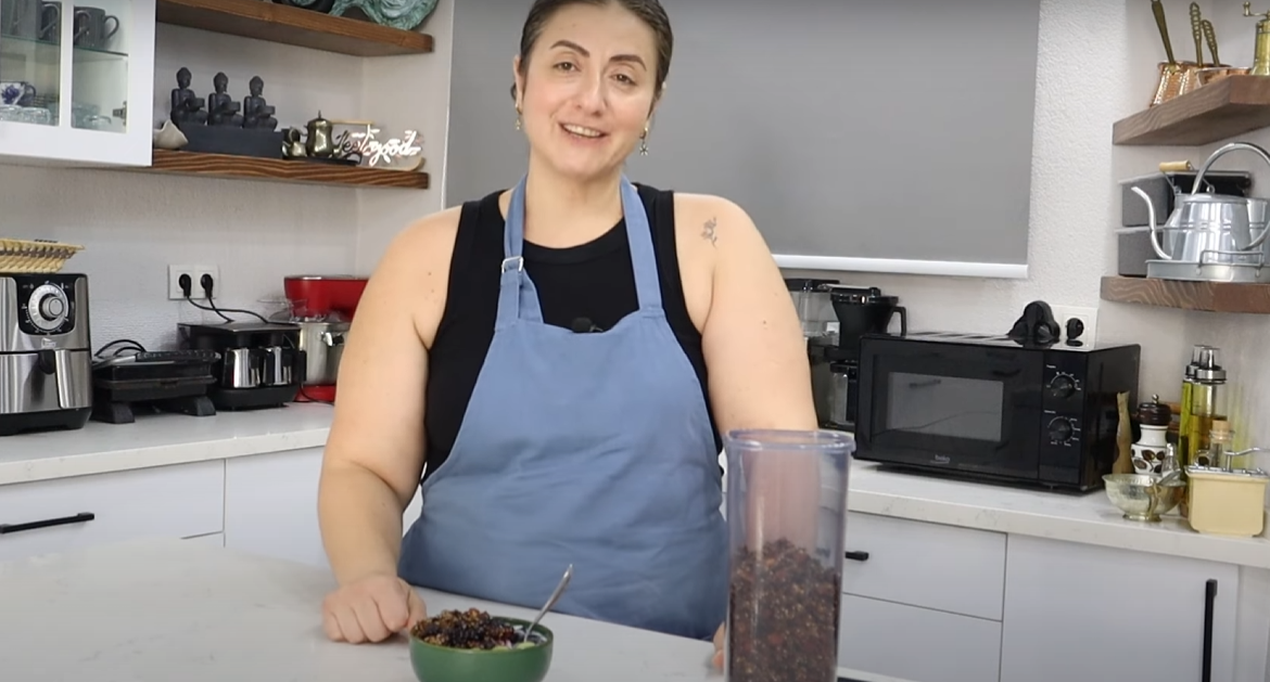 Glutensiz Kinoa Granola ile Güne Enerjik Başla 🌟